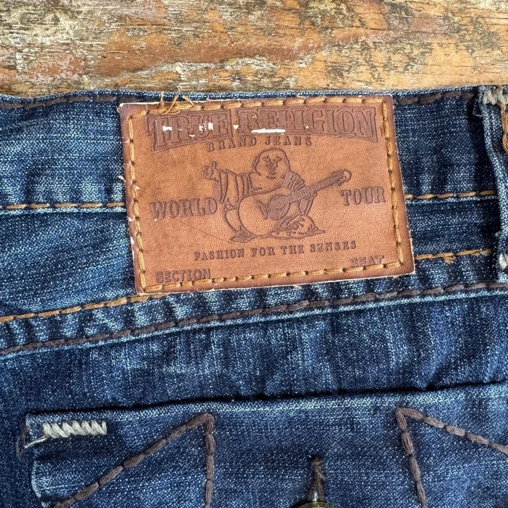Vintage True Religion Baggy Denim Shorts size 38 Y2K Horseshoe pocket streetwear